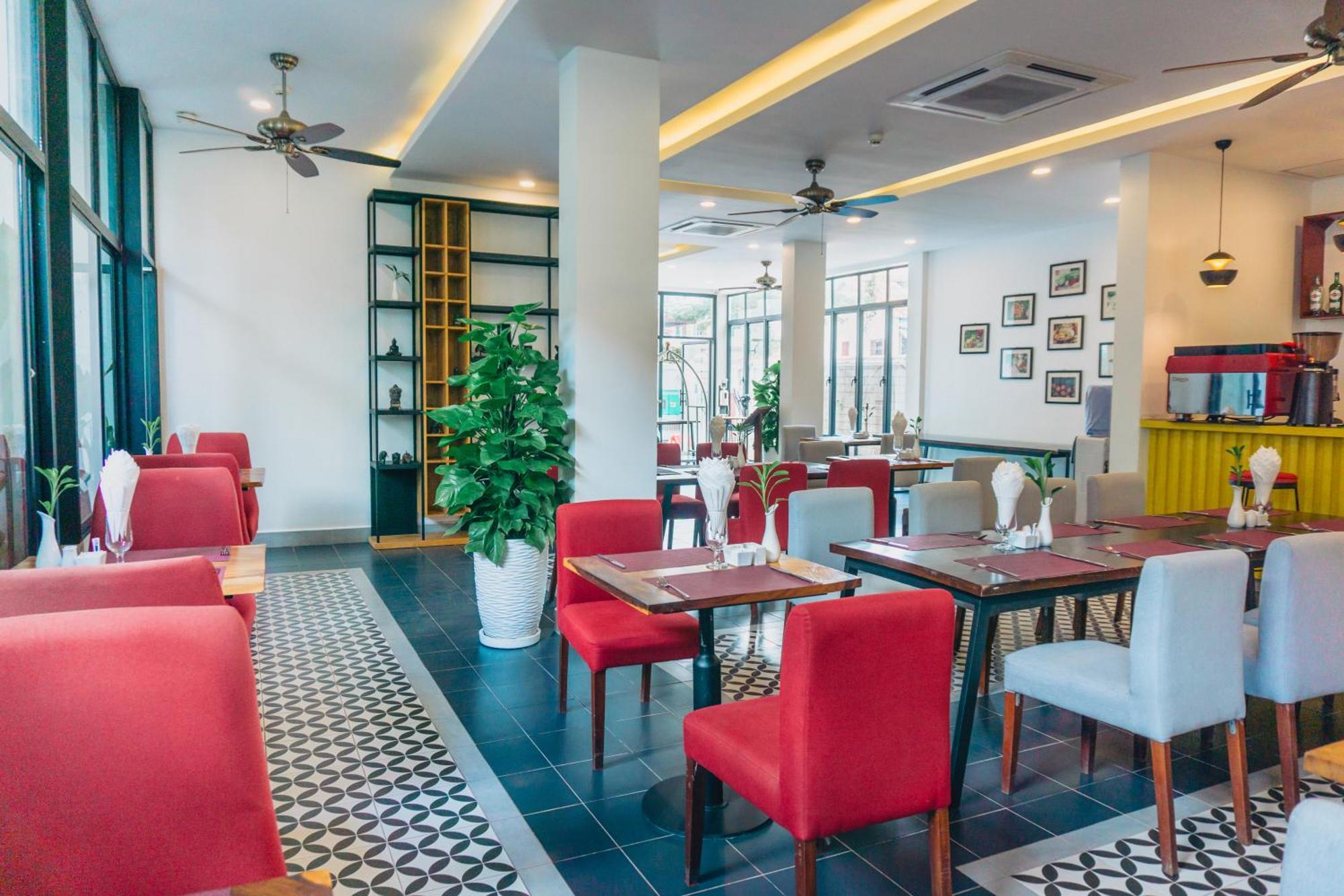 Angkor Aurora Siem Reap Exterior foto